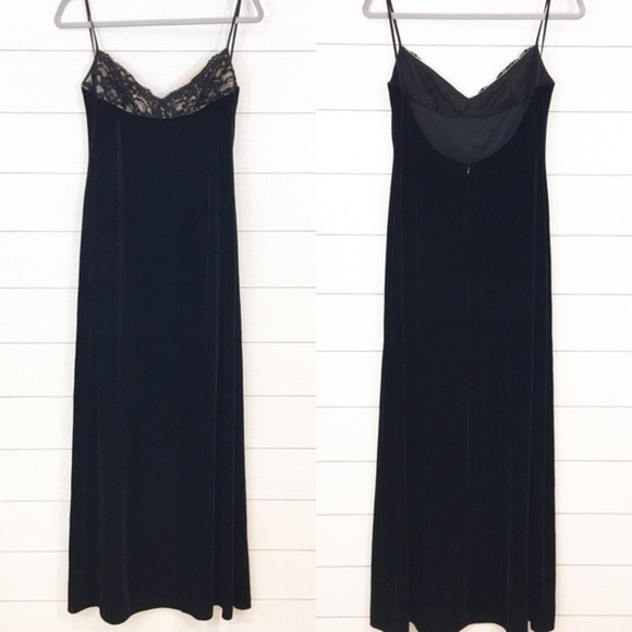 Laundry By Shelli Segal Dresses & Skirts - Laundry by Shelli Segal velvet Dress